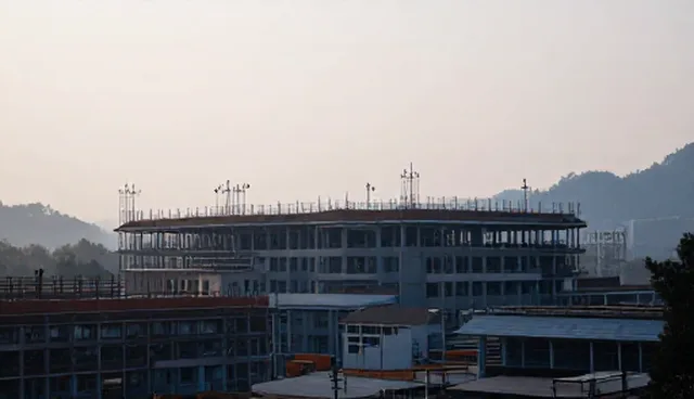 信息咨询选型中的关键关注点与使用建议